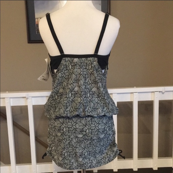 NWT, women's Athleta Laguna Side Scrunch Tankini Top - Picture 9 of 13